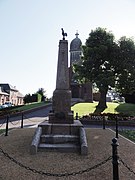 Le monument aux morts.