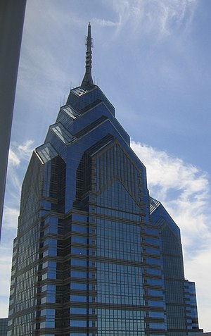 One Liberty Place, upper floors and spire, 2007.