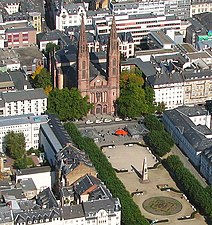 St. Bonifatiuskerk op Luisenplatz