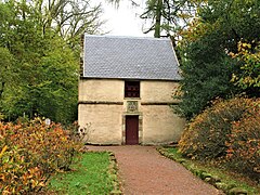 Doocot, Dumfries House - geograph.org.uk - 5944669.jpg