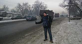 En situation d'autostop. Almaty, Kazakhstan.jpg