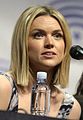 Erin Richards interpreta Eira