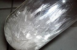 Cristalli di anidride solforica