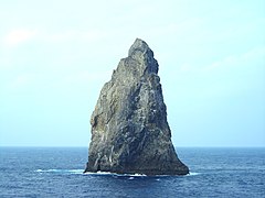 孀婦岩（伊豆諸島）