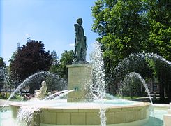 Fountain in the Parc du Champs de Mars.