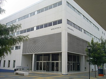 Español: Biblioteca