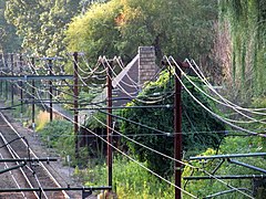 Woodland station building from overpass, September 2015.JPG