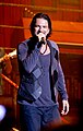 English: Ricardo Arjona Español: Ricardo Arjona