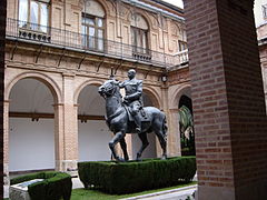 Estatua ecuestre de Franco (1964), de José Capuz (Valencia)[Nota 2]​