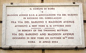 Plaque du jumelage de la Via del Babuino à Rome avec Madison Avenue à New York.