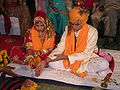 インドでのヒンズー教の結婚式の提供