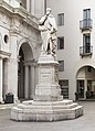 Vicenza - "Piazzetta Palladio Kucuk Meydanı"'nda "Andrea Palladio" heykeli