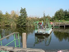 Zelfbedieningsveerpontje in Bachte-Maria-Leerne