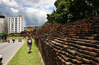 Phế tích hoàng thành ở thành phố Chiang Mai