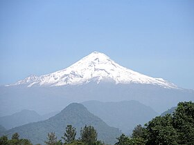 Citlaltépetl rising above its foothills