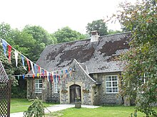 Neuadd_Goffa_Owain_Glyndwr_Memorial_Hall_on_Carnival_Day_-_geograph.org.uk_-_478819