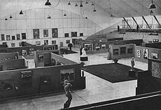 Mässhallen, eller A-hallen, ritad av Nils Einar Eriksson som den såg ut under utställningen Nordisk konst 1943.