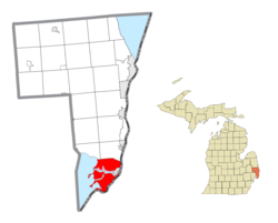 Location within St. Clair County (red) and the administered CDP of Pearl Beach (pink)