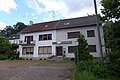 Leerstehende Gebäude des historischen Binnerschbacher Hofes/Gasthaus Heckmann in Diefflen vor dem Abriss