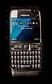 A Nokia E71 smartphone, S60 3rd Edition, Feature Pack 1 platformot futtatva a Symbian OS v9.2 alatt