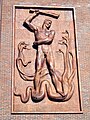 Relief „Herakles, die Hydra zerschmetternd“ am Krankenhaus am Sund in Stralsund