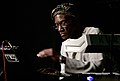 Q826598 Bernie Worrell op 6 maart 2009 geboren op 19 april 1944 overleden op 24 juni 2016