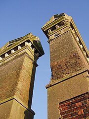 Closeup of the chimneys (December 2006)