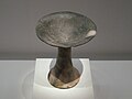 Coupe sur pied de l'Âge du bronze, période Gojoseon. Musée national de Corée