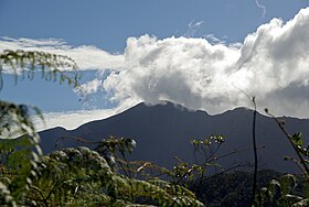 Vue du Pico Turquino dans les nuages.