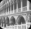 Palacio Ducal de Venecia, columnata meridional. Archivos del museo de Brooklyn, Colección Goodyear Archival.