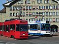 Berner Trams sind nicht nur rot, aber die blauen Trams gehören dem Regionalverkehr Bern-Solothurn (RBS)