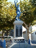 Le Poilu victorieux (monument aux morts)