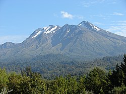 A vulkán 2010-ben a Llanquihue-tó felől