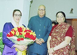 Former Prime Minister of Pakistan Ms. Benazir Bhutto calls on the Deputy Prime Minister Shri L.K. Advani in New Delhi on December 12, 2003.jpg