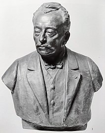 Buste d'Olympe Gilbart, Bronze, 66 x 54 x 31 cm, 1927, Liège, Musée de l'Art wallon (La Boverie)