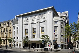 Arhitectura Art Deco: Théâtre des Champs-Élysées (Paris), 1910–1913, de Auguste Perret