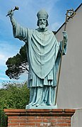 Statue d'Exupère de Toulouse, départ rue de la Croix blanche (foyer des Anciens).