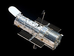 Vesoljski teleskop Hubble v tirnici