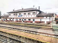 link=//commons.wikimedia.org/wiki/Category:Huedin train station