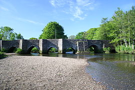 Brücke aus dem 12. Jahrhundert über den Fluss Fowey