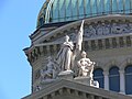 Estatua de Helvetia en el Palacio Federal de Suiza en Berna.