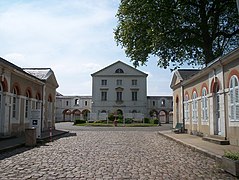 L'hôpital spécialisé du Mans ou hôpital Etoc-Demazy.