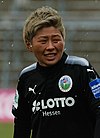 横山久美，日本职业足球运动员