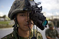 Một người lính của JGSDF-Lực lượng Phòng vệ Mặt đất Nhật Bản với thiết bị ngắm PDF-14 dùng cho ban đêm