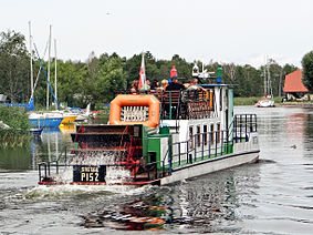 Statek "Smętek" na rzece Pisa w Piszu.