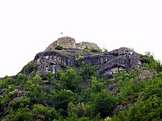 Ruines de la Forteresse de Montecalvo