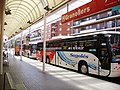 Varios autobuses interurbanos de Cataluña en la estación de Granollers en España