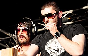 Keeler and Al-P performing in Perth, 2009