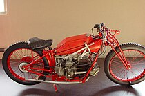 De C4V (Corsa Quattro Valvole) was de eerste pure wegracer van Moto Guzzi. Dit is de eerste versie uit 1924, zoals hij in september 1924 de Europese titel won