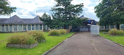 École élémentaire Henri Wallon de Fleury-les-Aubrais.jpg